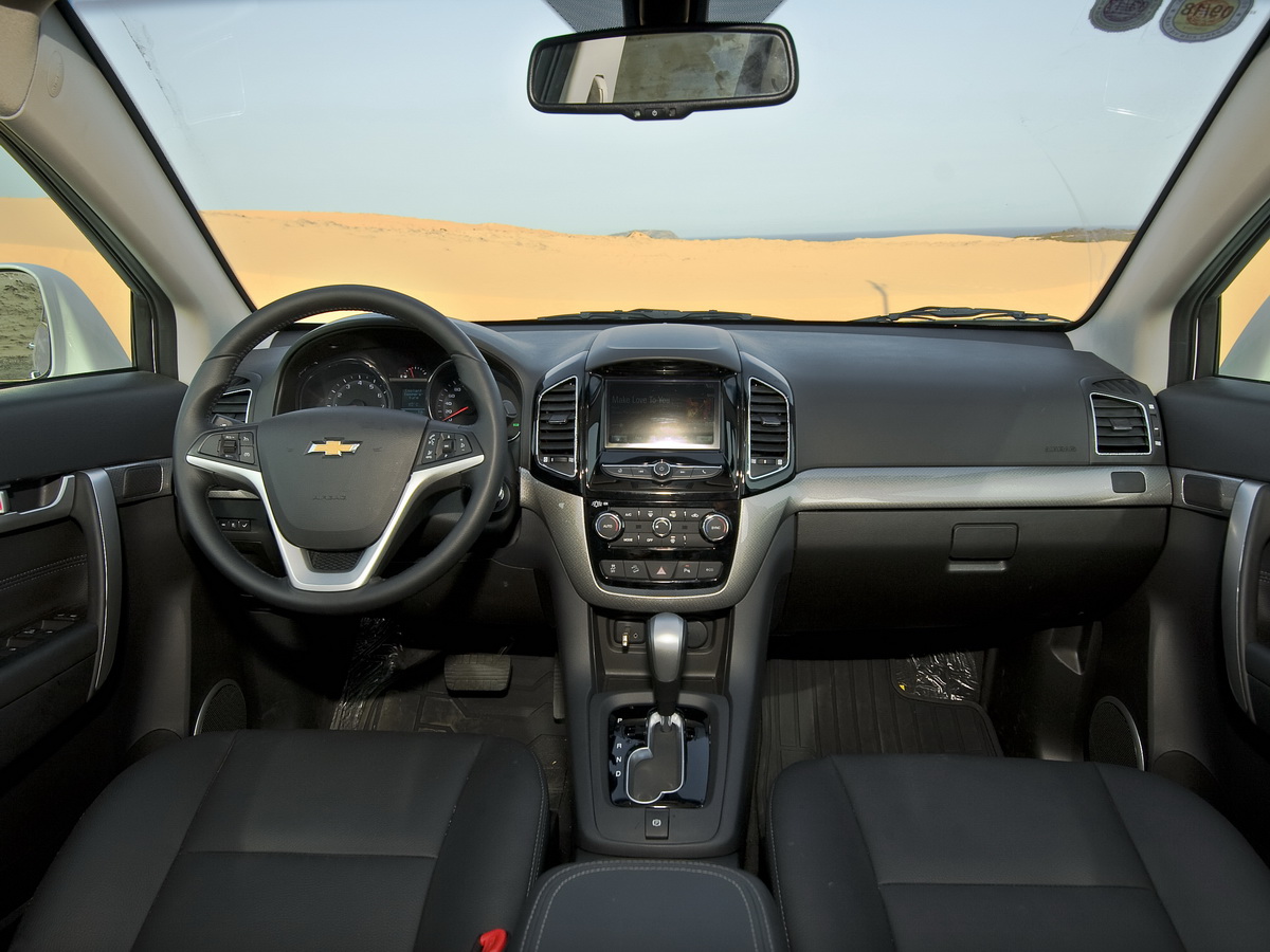 Chevrolet captiva салон
