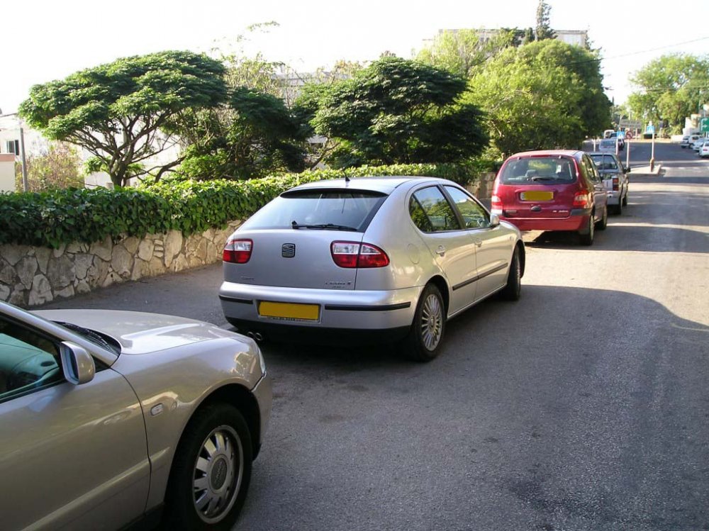 הקטנה לאון2.jpg