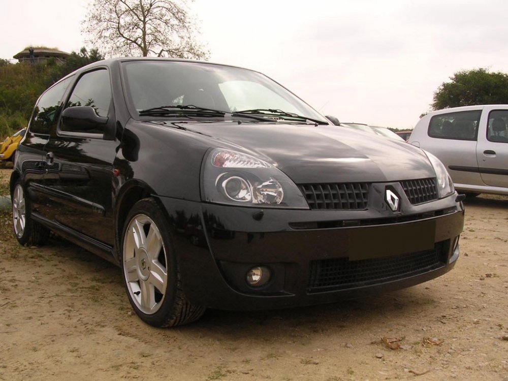 Renault 2.jpg