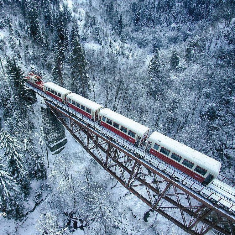 Eifel bridge.jpg