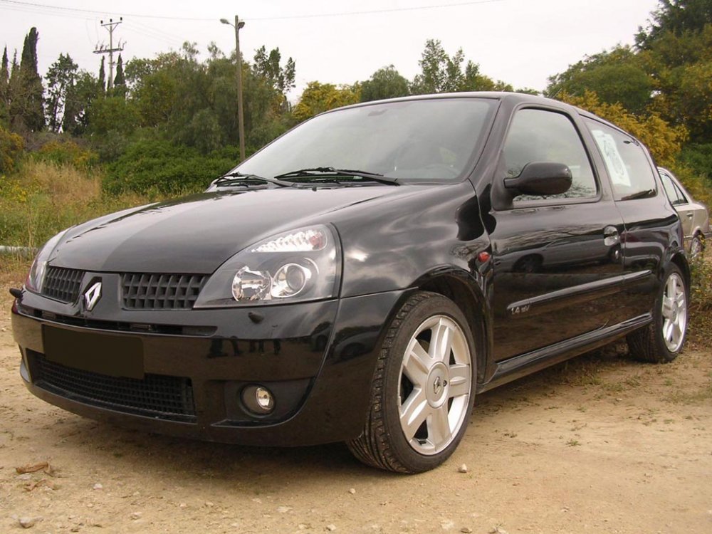 Renault 1.jpg