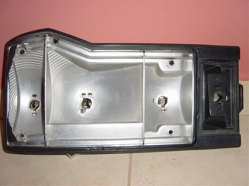 Autobianchi A112 left tail light 2.jpg
