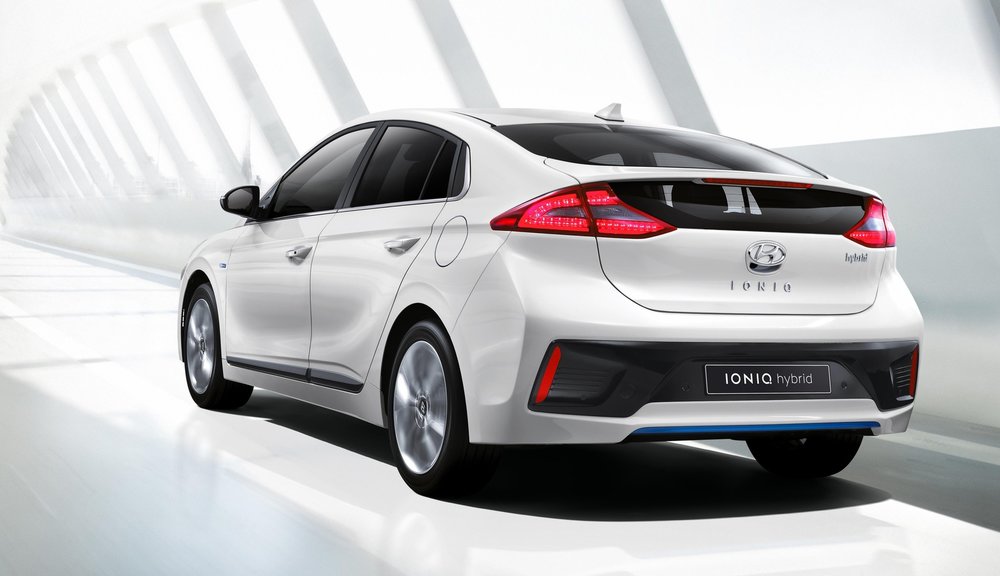 IONIQ A Leap Forward for Hybrid Vehicles (3).jpg