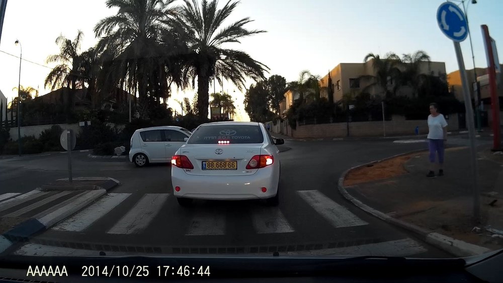17440002.MOV_snapshot_02.02_[2015.02.15_23.48.59].jpg