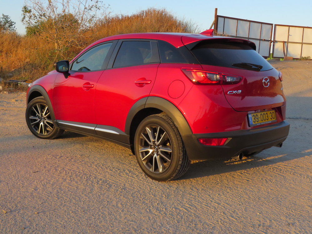 מאזדה-CX3-07.jpg