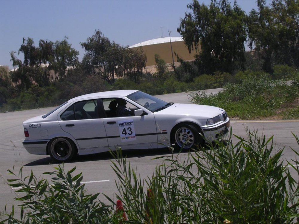 Bmw Drift - 2-2.jpg