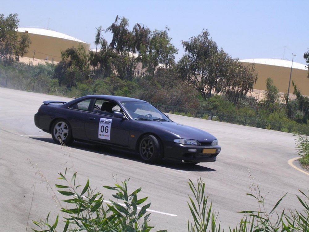 Nissan Drift - 2-2.jpg