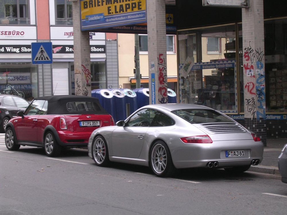 mini & porsche 1.jpg