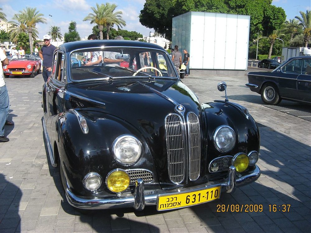 השקת במוו 503 014.jpg
