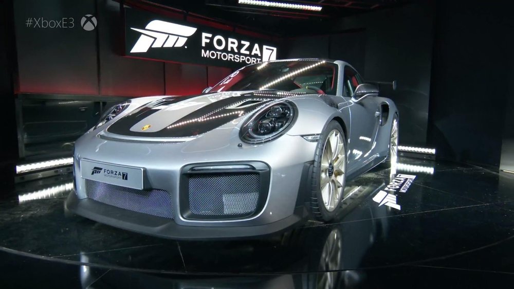 2018-porsche-911-gt2-rs-at-e3 (1).jpg