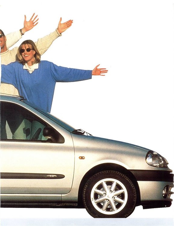 Clio B_1.jpg