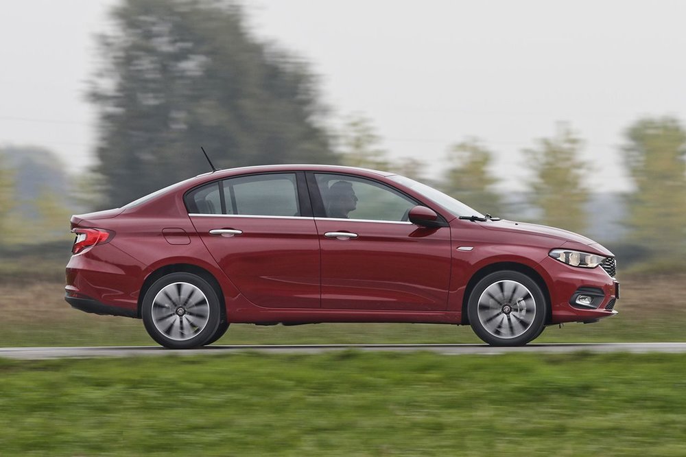 151111_Fiat_Tipo_02.jpg