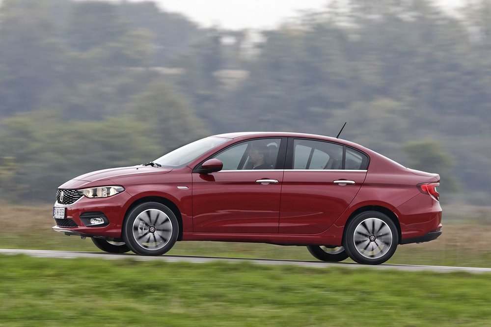 151111_Fiat_Tipo_03.jpg