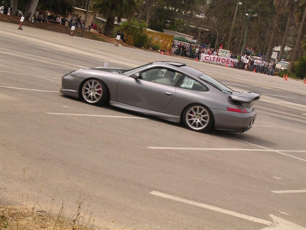 Porsche 4.jpg