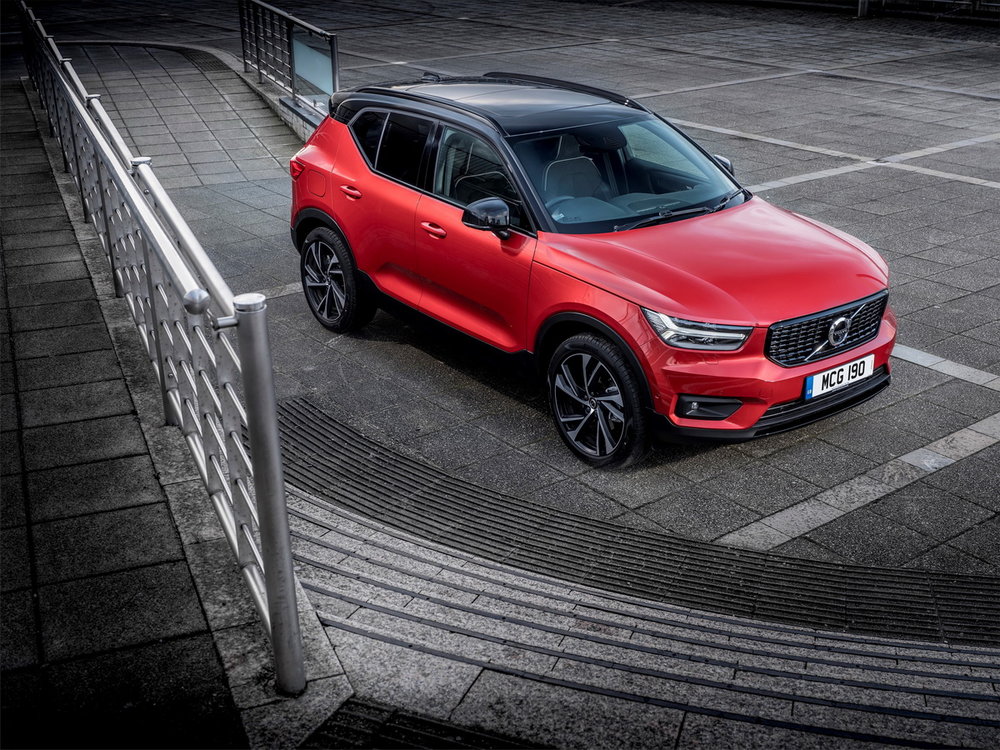 וולוו-XC40-1.jpg