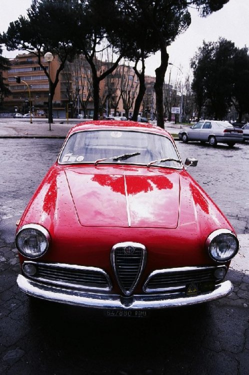 Alfa Romeo Giulietta Sprint.jpg