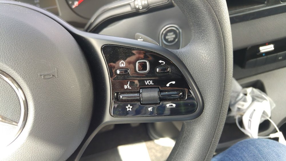 Steering wheel touchpad right.jpg