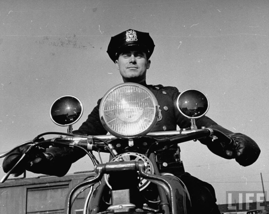 1937motorcycle.jpg