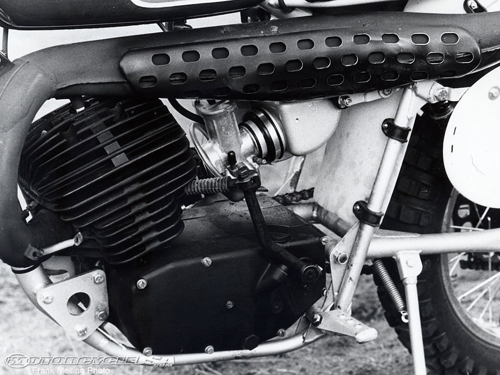 1980-Husqvarna-390-Automatic-1.jpg