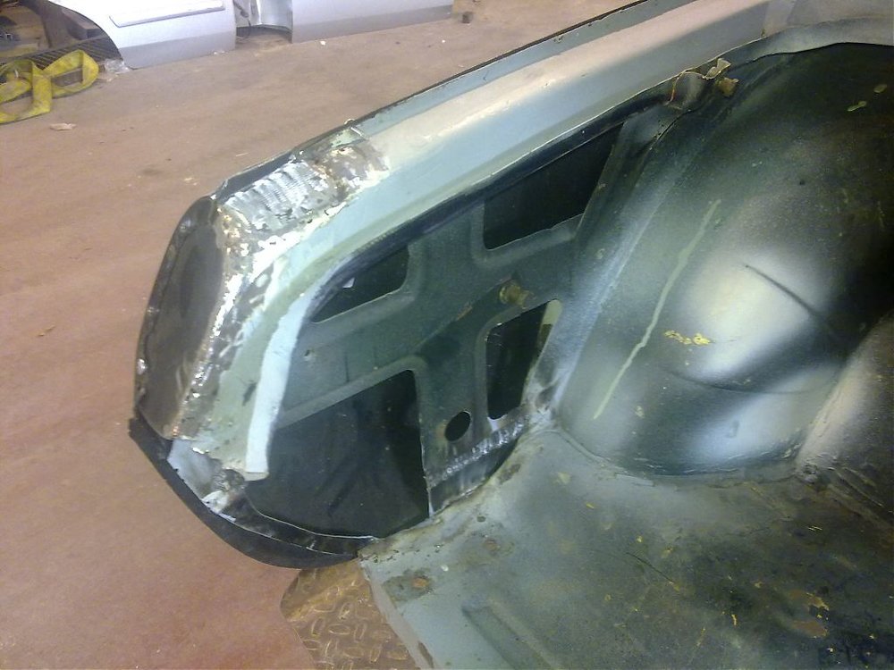20012010677.jpg