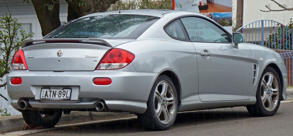 2005-2007_Hyundai_Tiburon_(GK_MY05)_V6_coupe_01.jpg