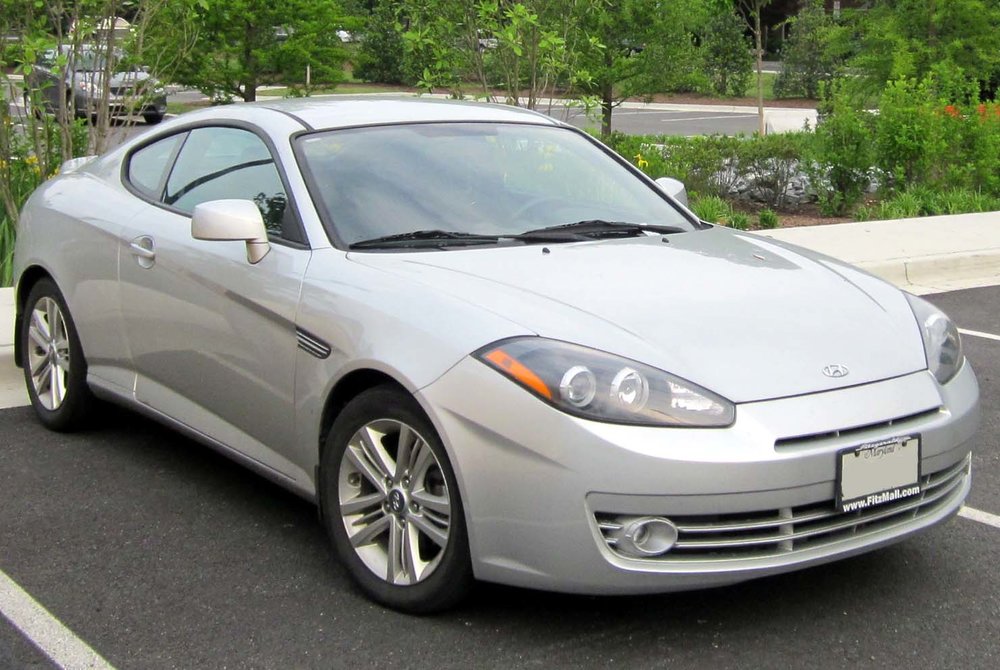 2007-2008_Hyundai_Tiburon_--_05-02-2012_2.JPG