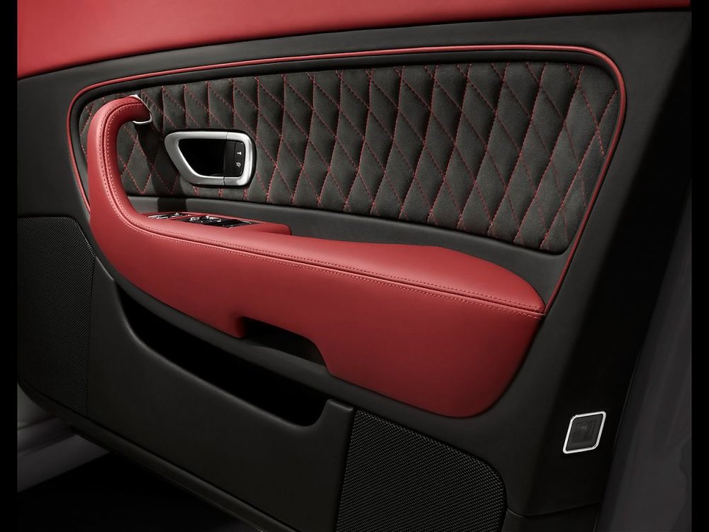 2010-Bentley-Continental-Supersports-Diamond-Quilted-Alcantara-Door-Inserts-1280x960.jpg