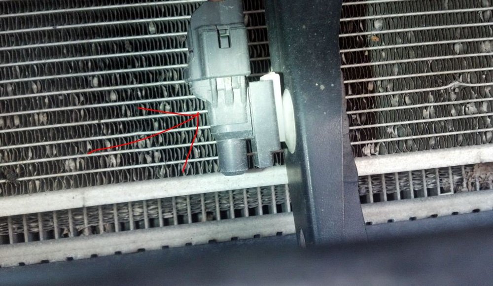 2012-03-09_194457_08_camry_amb.jpg