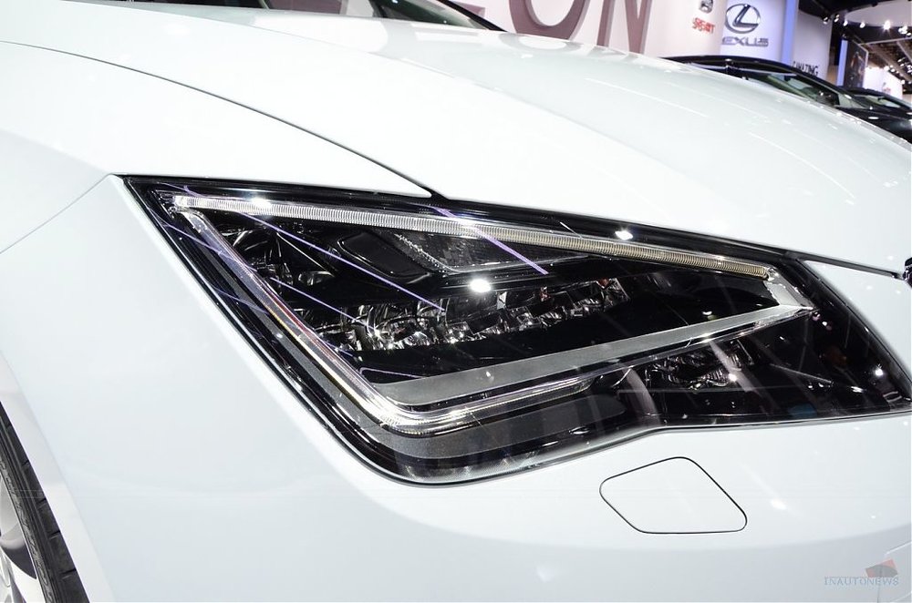 2013-Seat-Leon00008.jpg