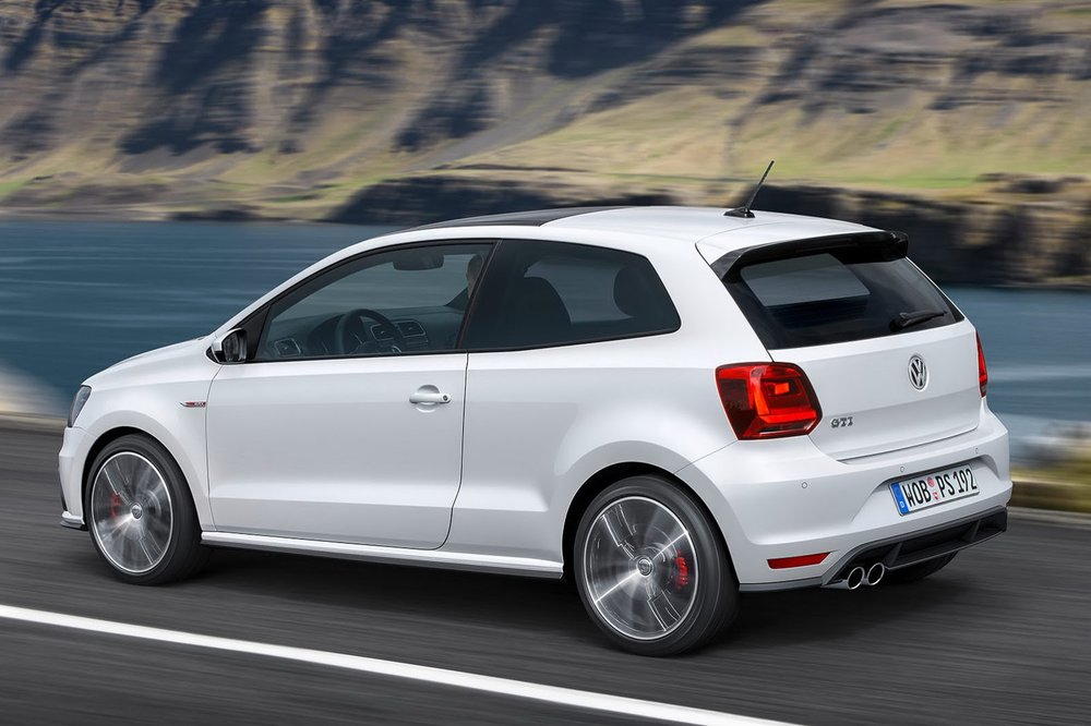 2015-VW-Polo-GT-Facelift-04.jpg