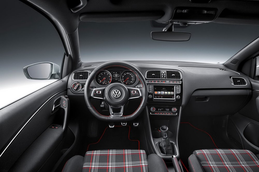 2015-VW-Polo-GT-Facelift-11.jpg