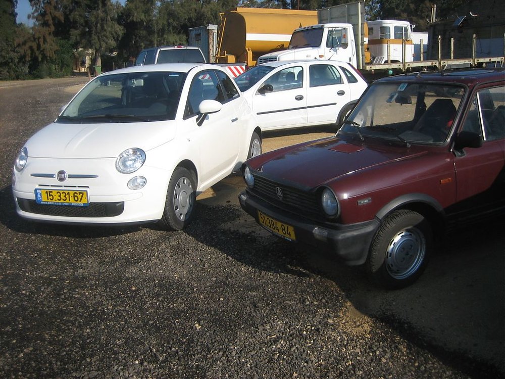 Autobianchi A112 Fiat 500 (1).jpg