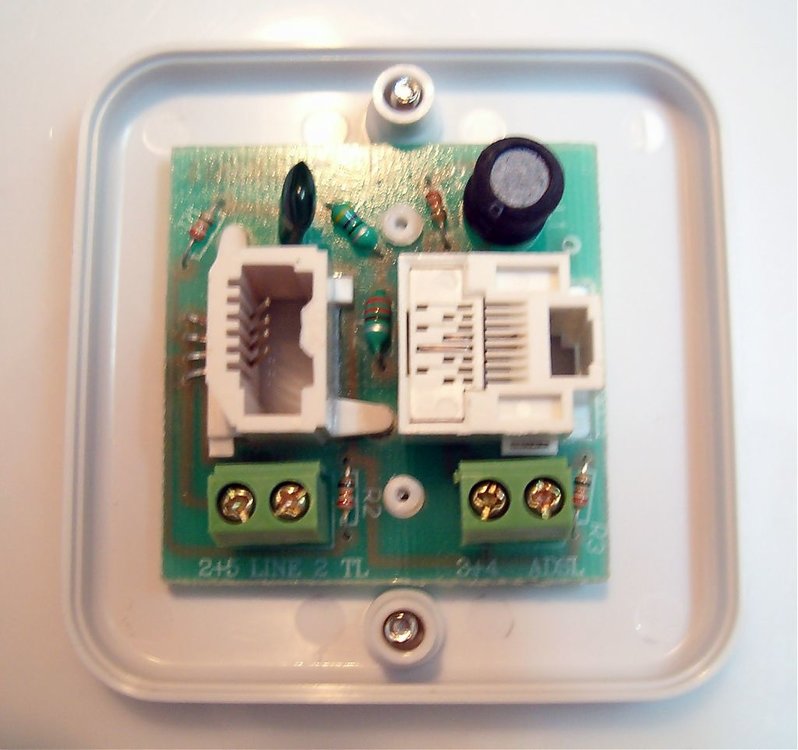 שקע טלפון+ADSL-2.jpg