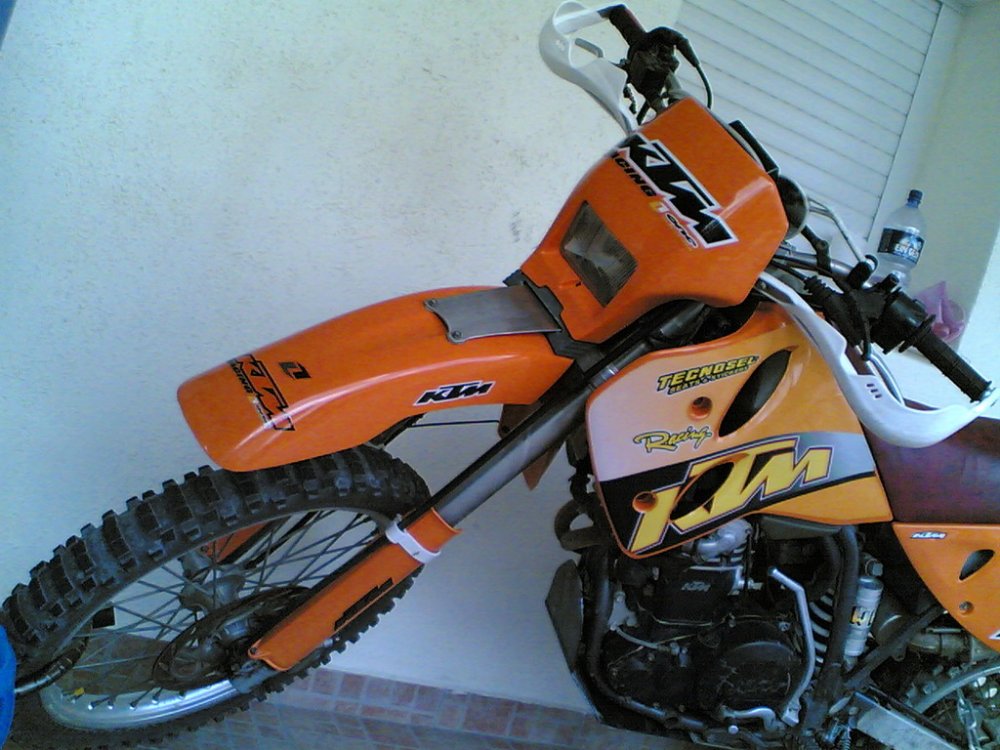 29102005.jpg