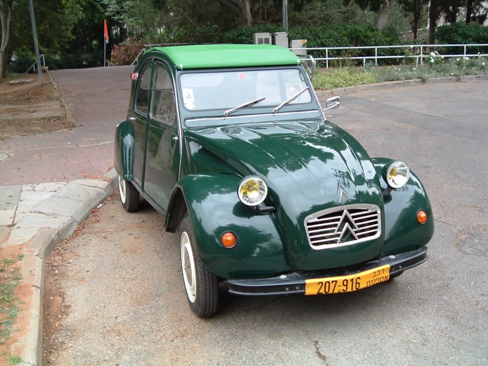 2cv20051024.jpg