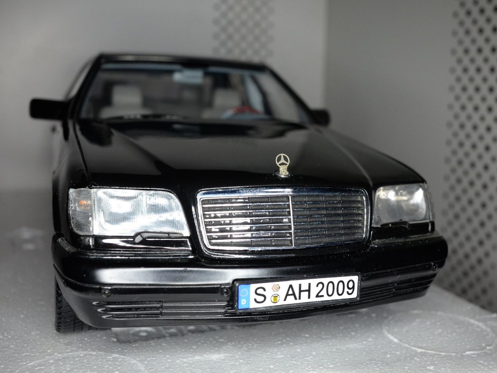 2merc1.jpg