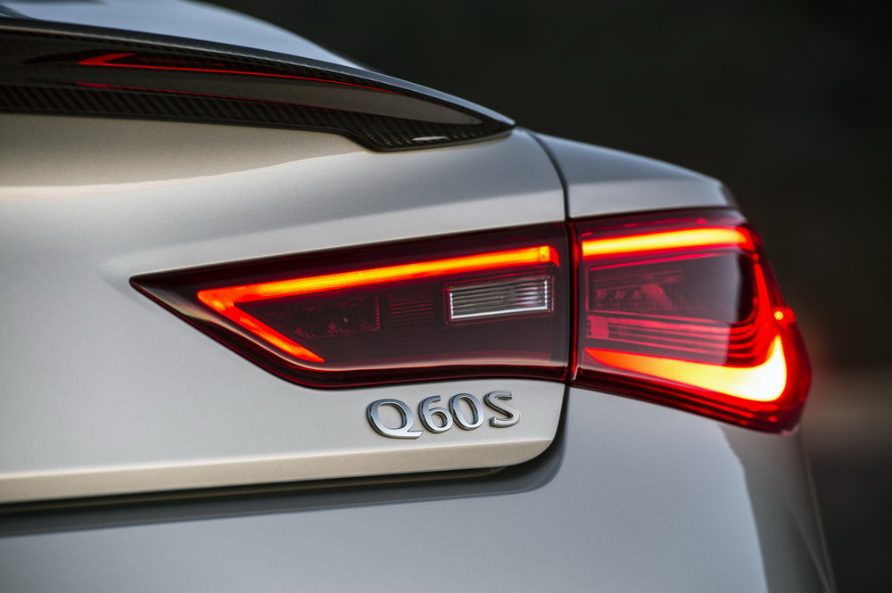 אינפיניטי-Q60-4.jpg