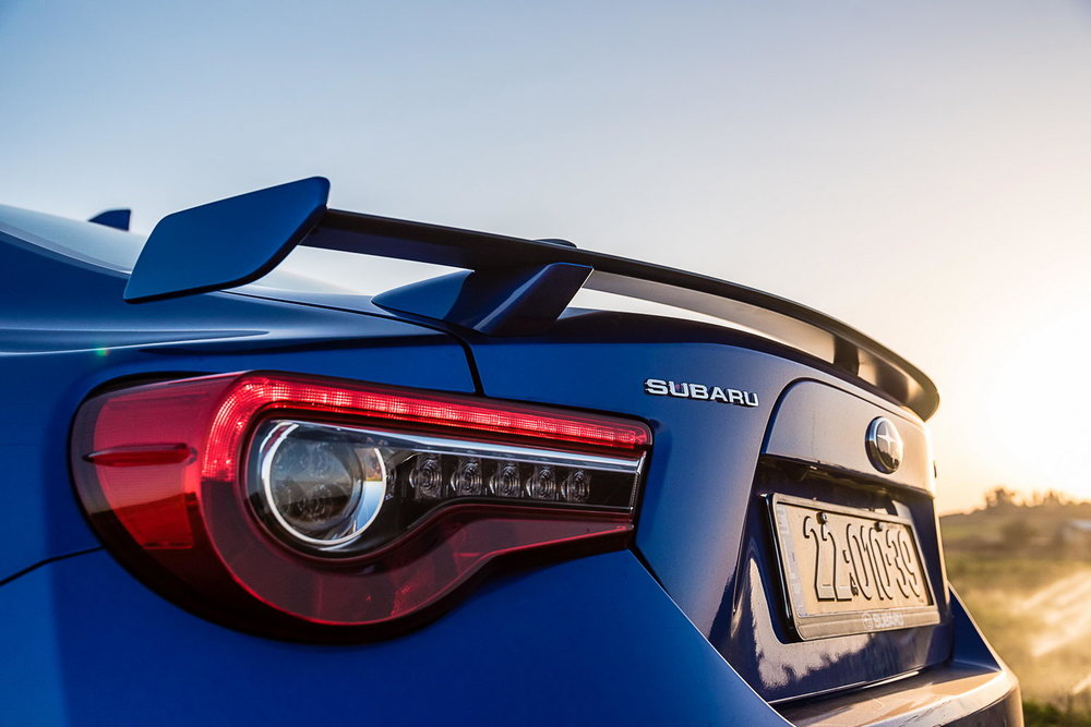 סובארו-BRZ-18.jpg