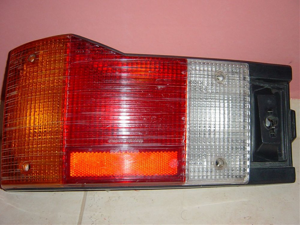 Autobianchi A112 left tail light 1.jpg