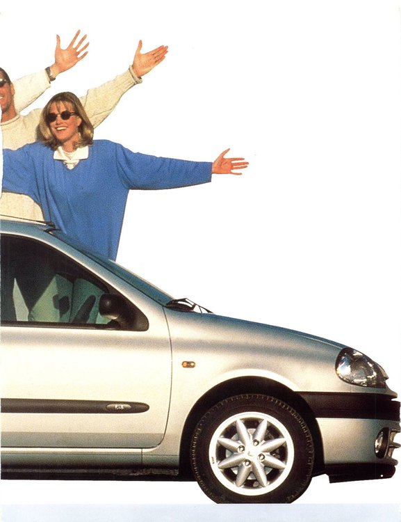 Clio B_1.jpg