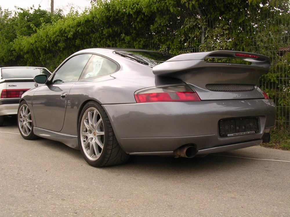 Porsche 1.jpg