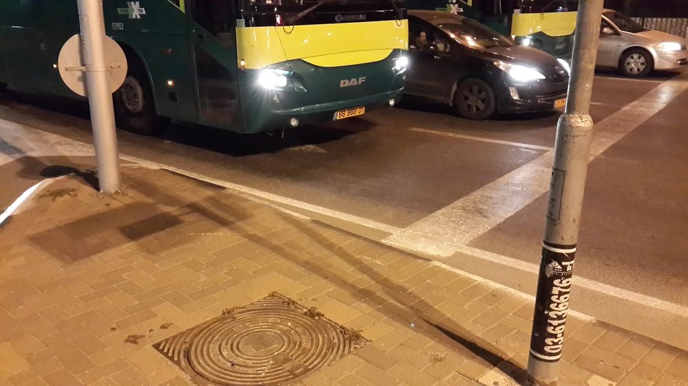 אוטובוס.jpg