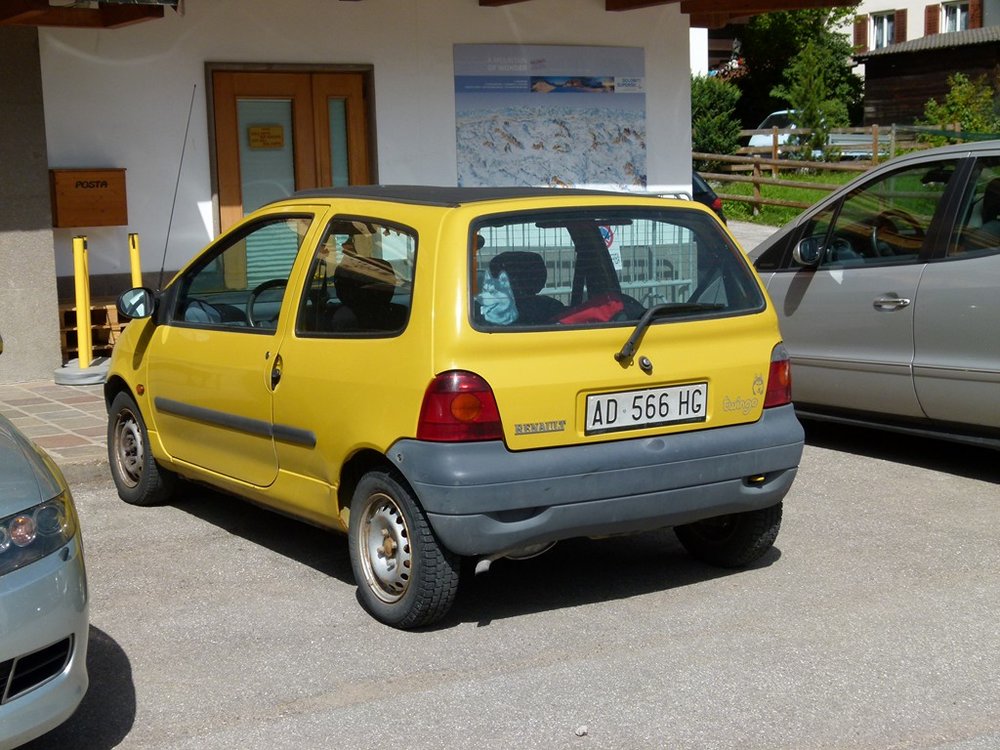 P1000364 (Copy).JPG
