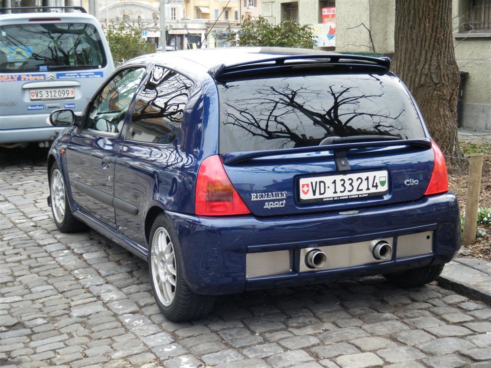 car (6) (Large).JPG