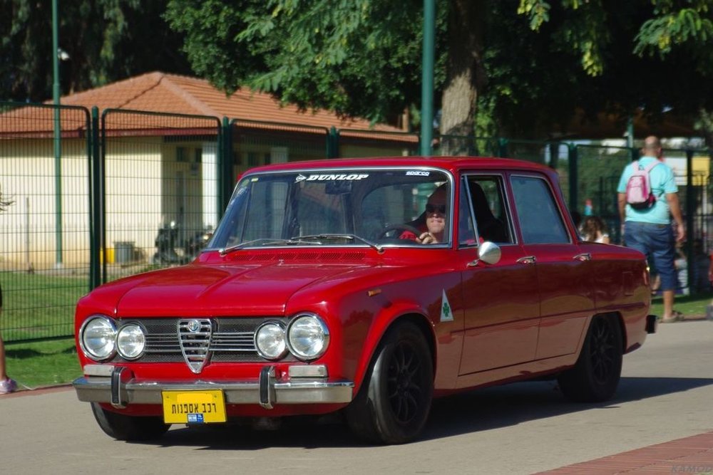 Alfa Romeo Giulia (2).JPG
