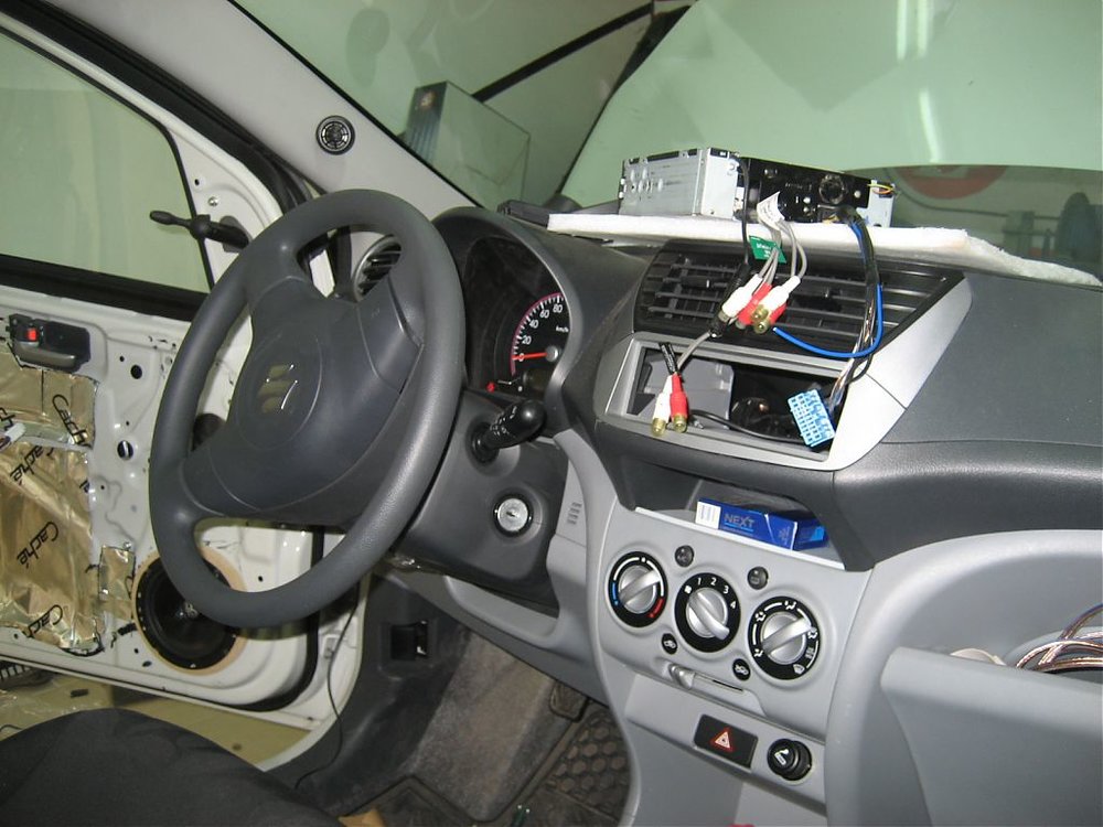 Suzuki Alto 002.jpg