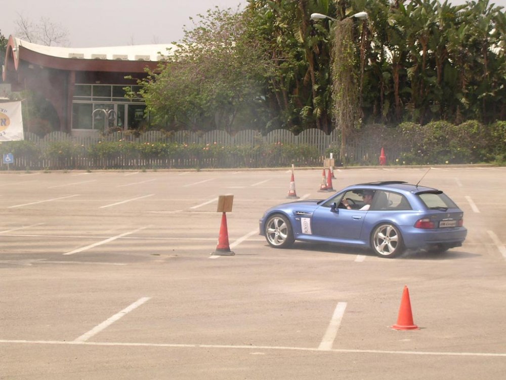 Bmw 10.jpg