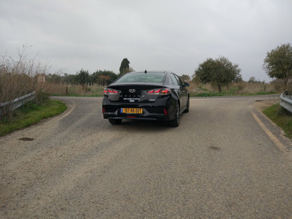 יונדאי-סונטה-2018-18.jpg