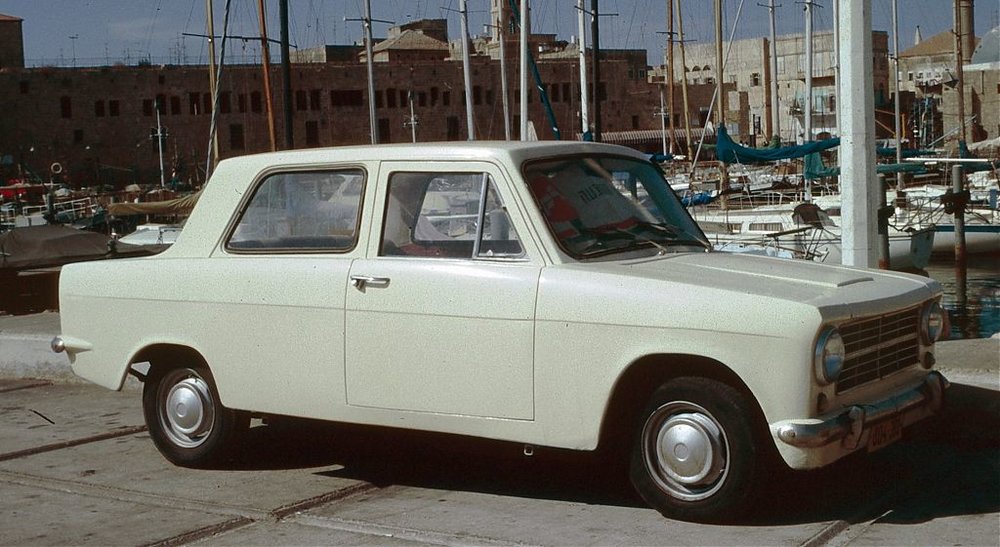 Autocar_in_Israel_photographed_1985.jpg