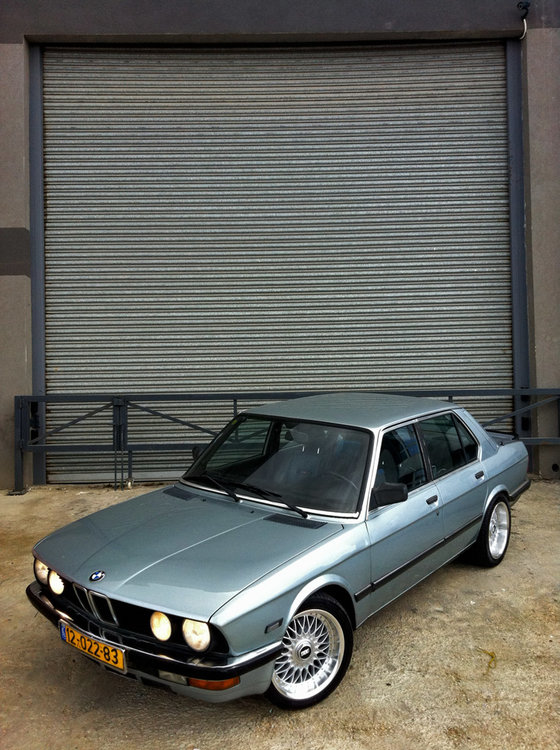 BMW_E28_525i_IMG_0139.jpg.jpg